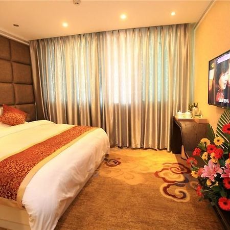 Jiayun Hotel Чэнду Экстерьер фото